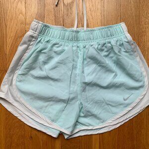 Nike Tennis Shorts Women's Small Light Blue / Seafoam Green